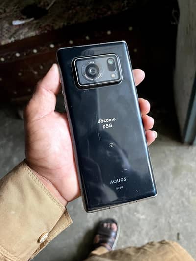 Aquos  GB 12 GB 128