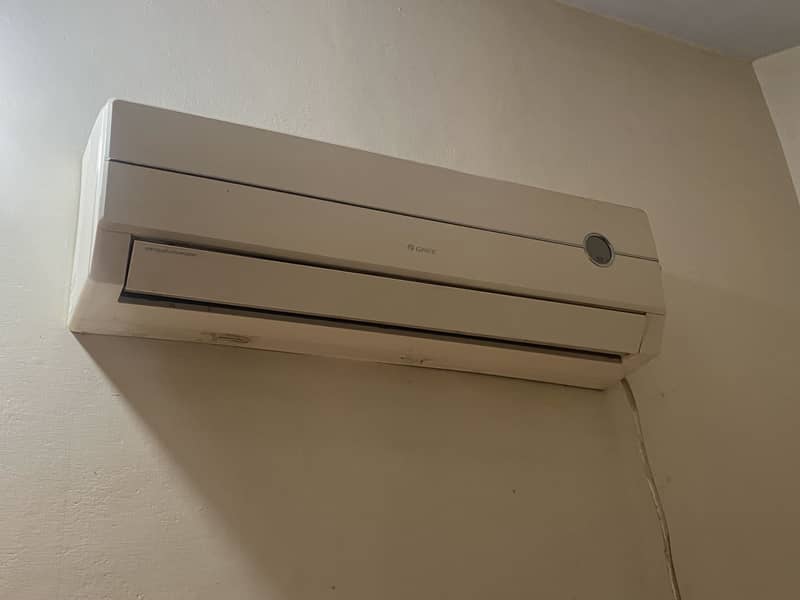 GREE SPLIT AC 2
