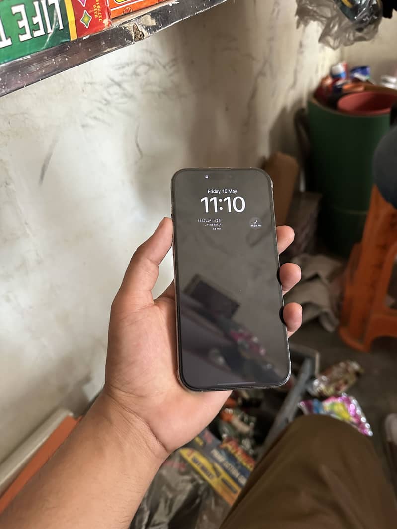 Iphone 16 pro max 0