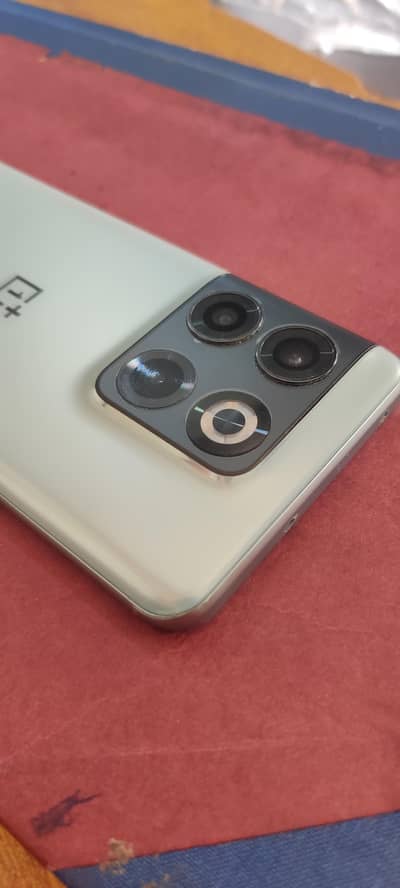OnePlus 10t Green