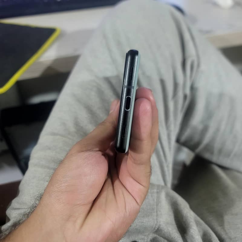 google pixel 6a 3