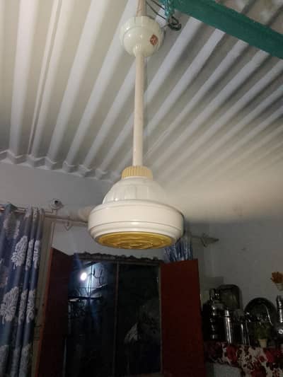 Good condition teez Thandi hawa Deta hain