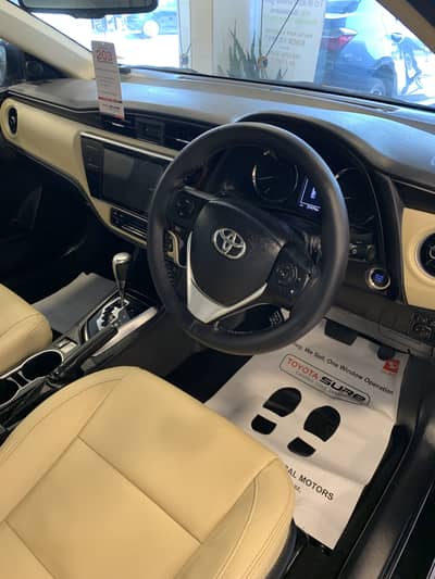 Altis Grande 1.8 beige int