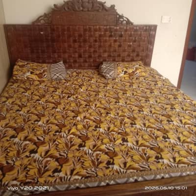 High quality wooden bed with dressing table for sale