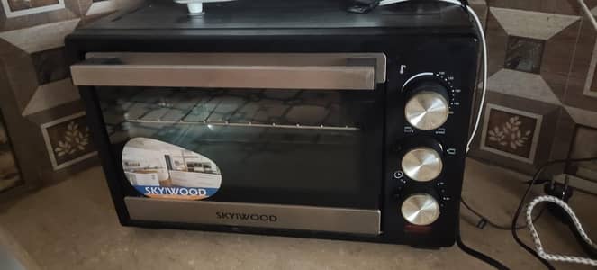 Skywood Electric Baking Oven 20L – Like New with Box