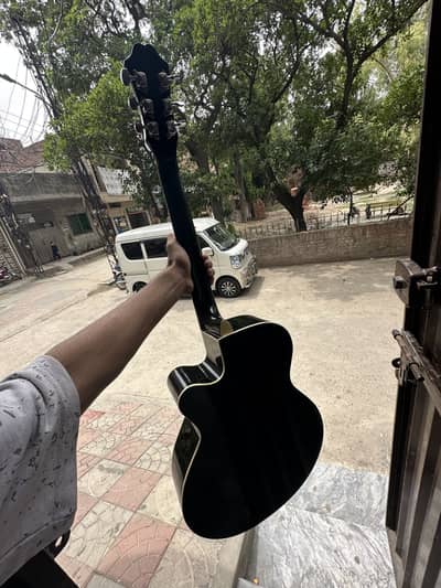 Acoustic Guitar for sale ( dead final 18k )