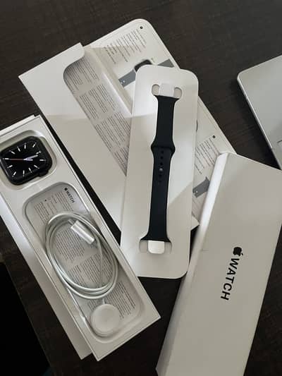 APPLE WATCH SERIES SE 2 44mm (second generation)