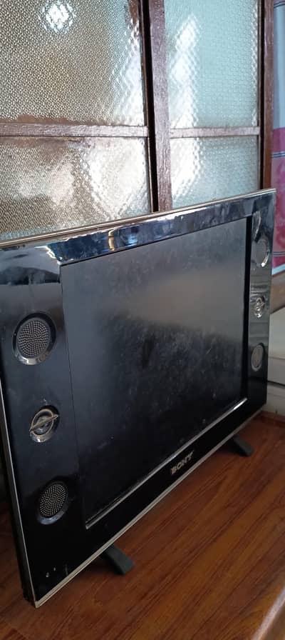 19" inch led