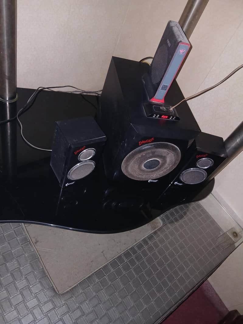 speakers 1