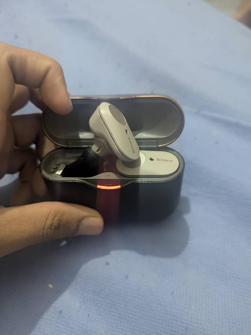 Sony Earbuds 1