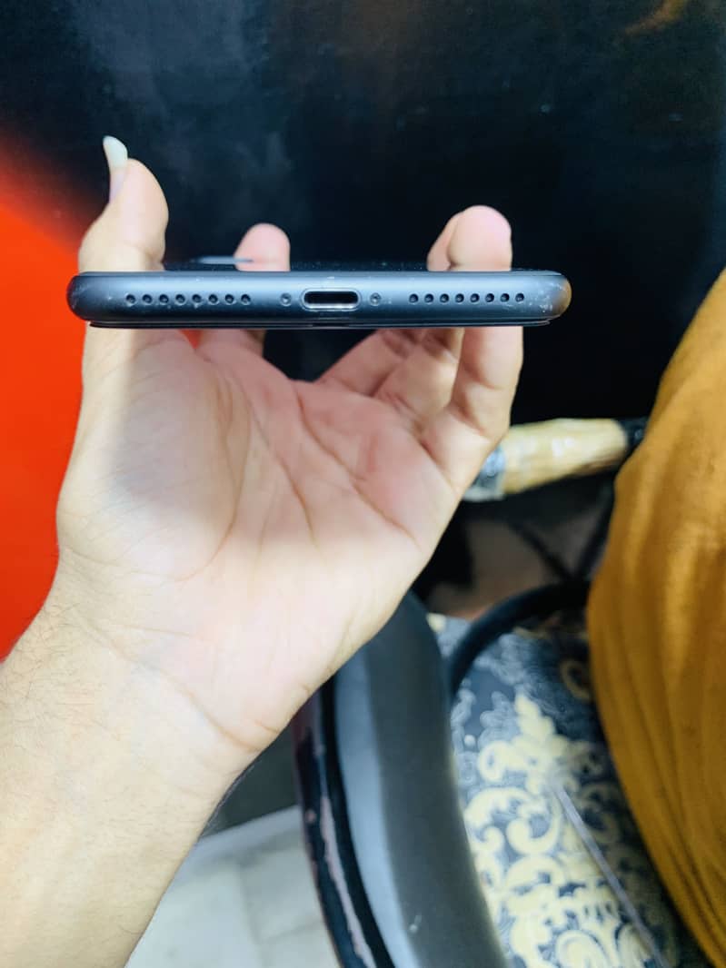 iPhone 8 Plus 5