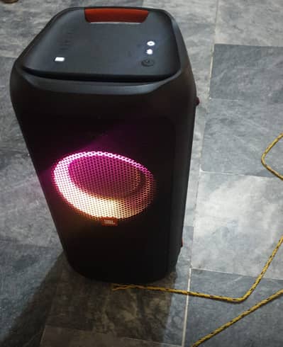 JBL party box 100