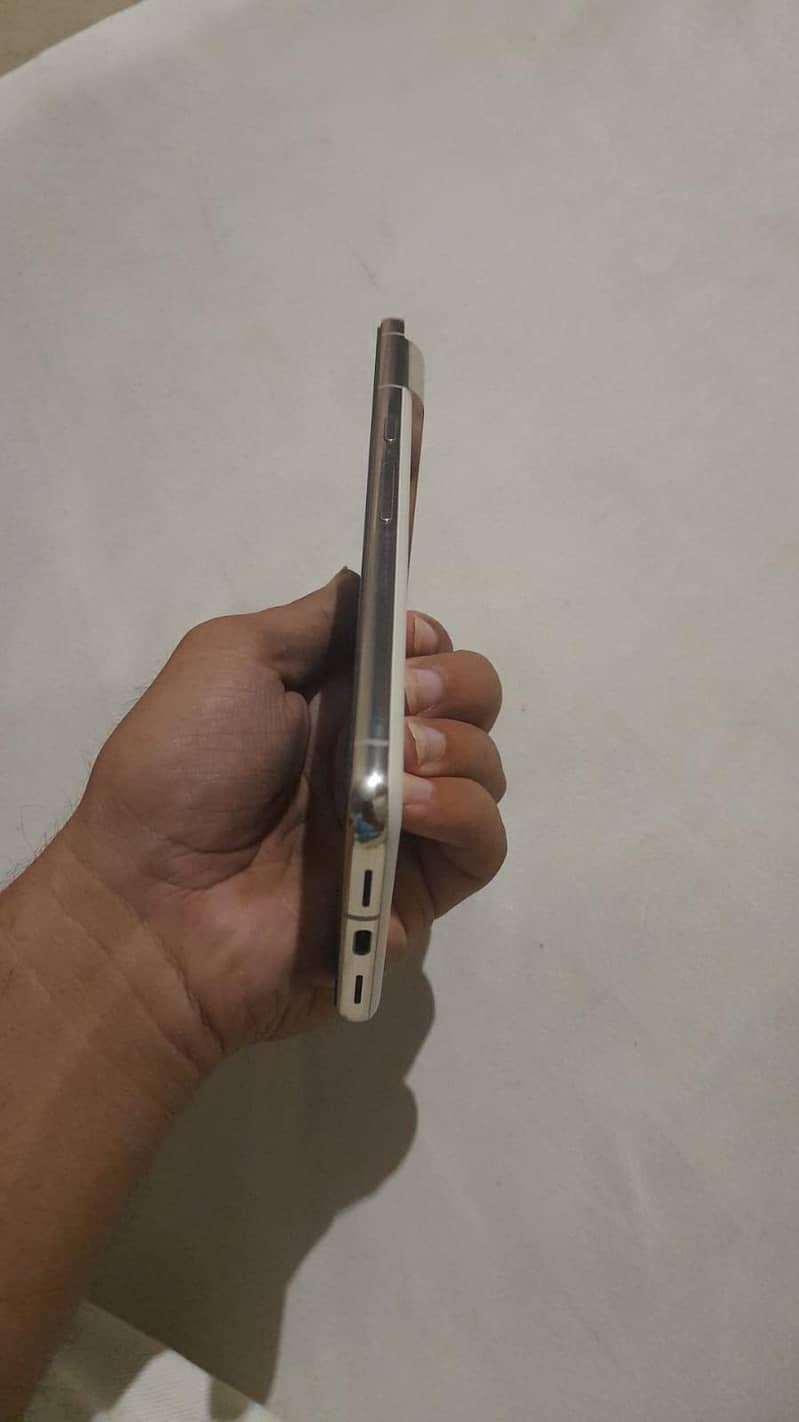 google pixel 8 pro 1