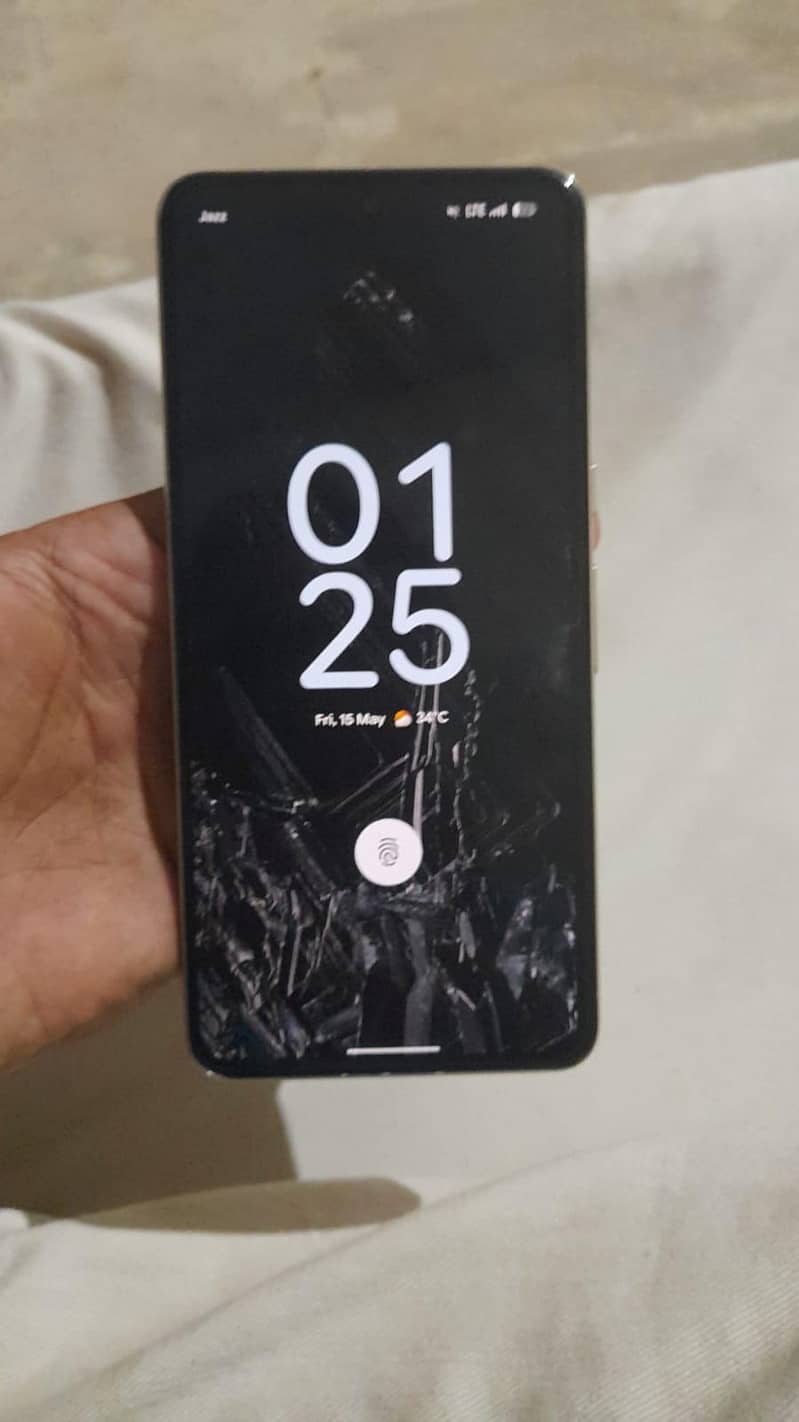 google pixel 8 pro 4