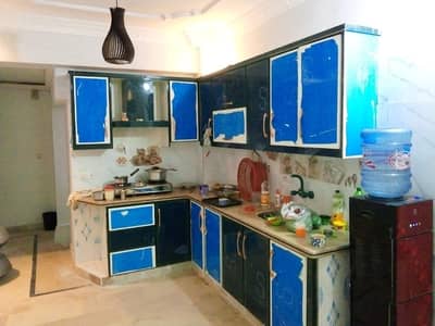 Prime Location 1400 Square Feet Flat For sale In Karachi