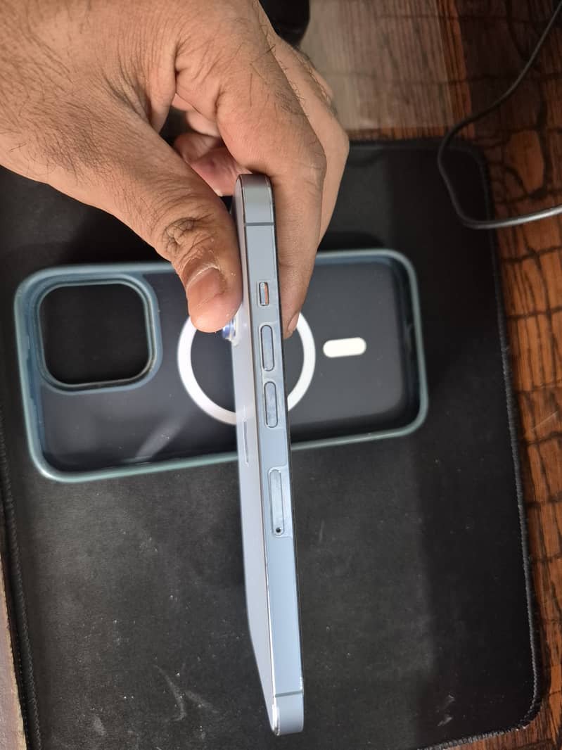 Apple iPhone 13 Pro 3