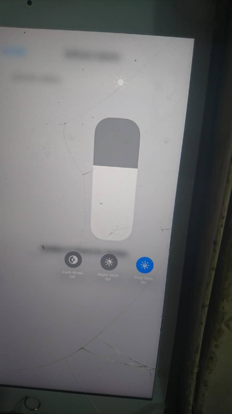Ipad 8th gen with box 11