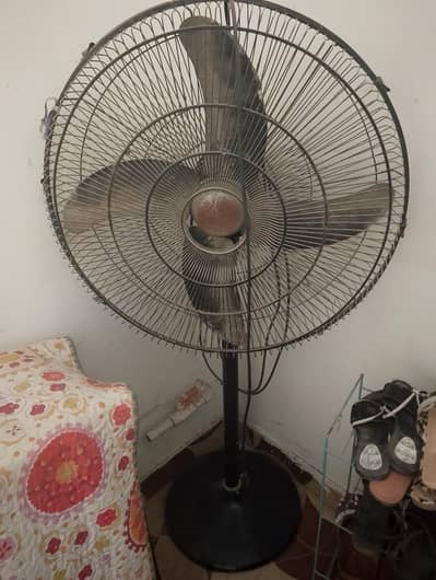 pedestal fan