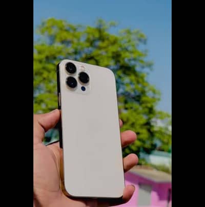 Iphone 13 pro max Golden color