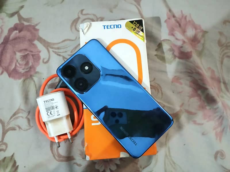 techno mobile 6