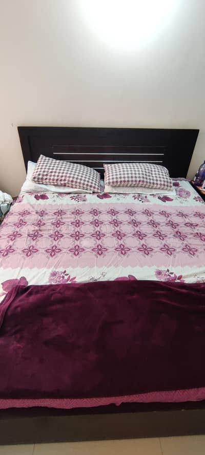 bed and almirah/wardrobe for sale