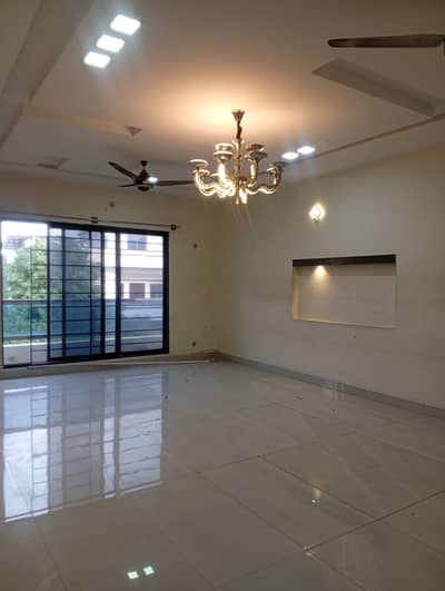 1 Kanal upper portion available for rent in G-16 with all facilities