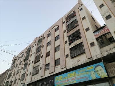 West Open Flat Of 1080 Square Feet For sale In Gulshan-e-Iqbal Town