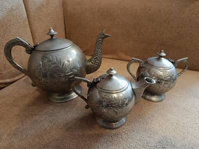 Selling 100+ Years Old Antique Crockery