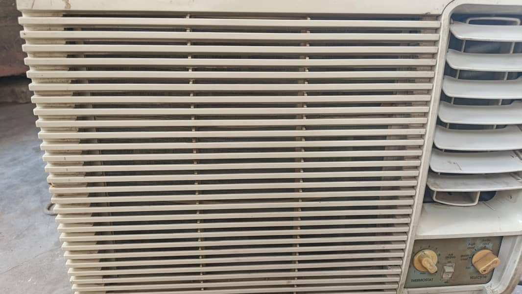 window ac 4
