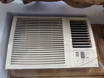 like new window AC in best condition and reasonable price