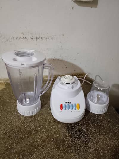spark new juicer machine with daba one year warranty 0333.5641501 what