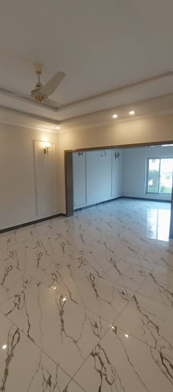 Like A Brand New Double Storey 10 Marla House Available In Bahria Town Phase 8 - Block E For rent