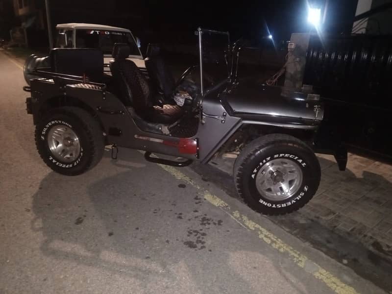 Jeep Comando 4
