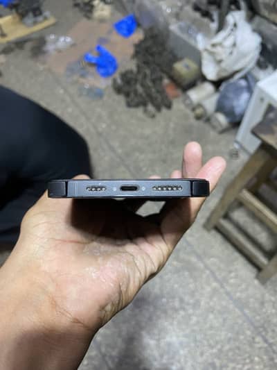 I phone 14 pro max Jv