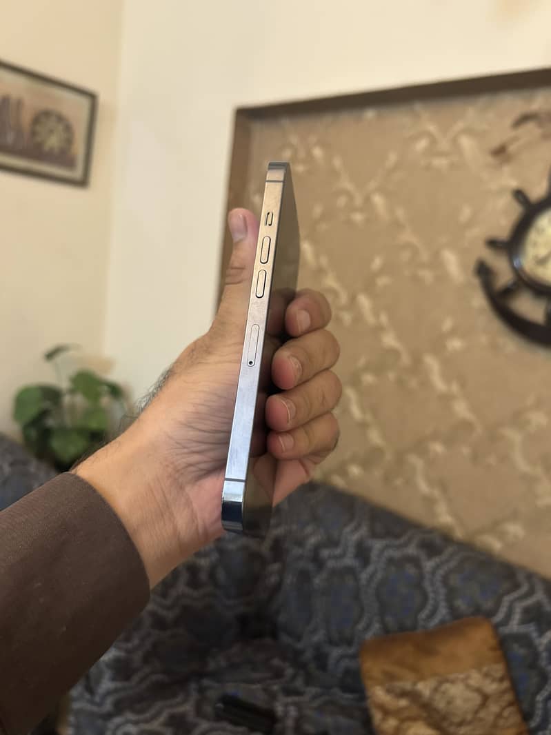 Iphone 13 pro 4