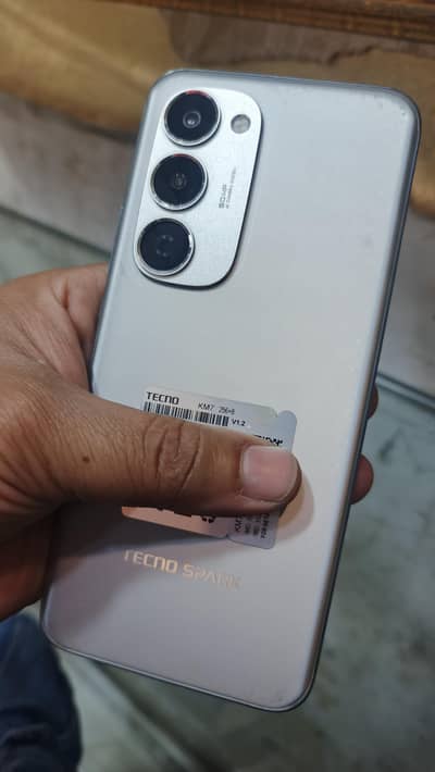 Tecno spark 40 pro+, 256gb, cmplt box