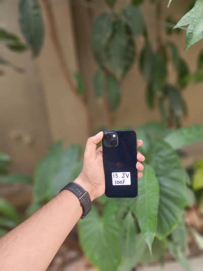 IPhone 13jv 100 battery Health
