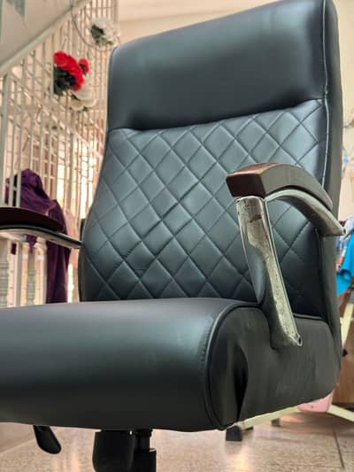 High-Back Boss Executive Office Chair Freshly Upholstered