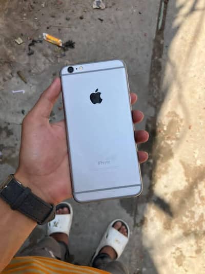 IPHONE 6 PLUS  WHATSAPP:03221372963