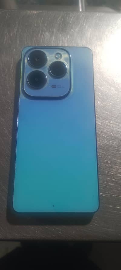 Infinix hot 40