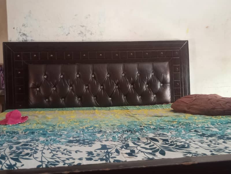 king size bed 1