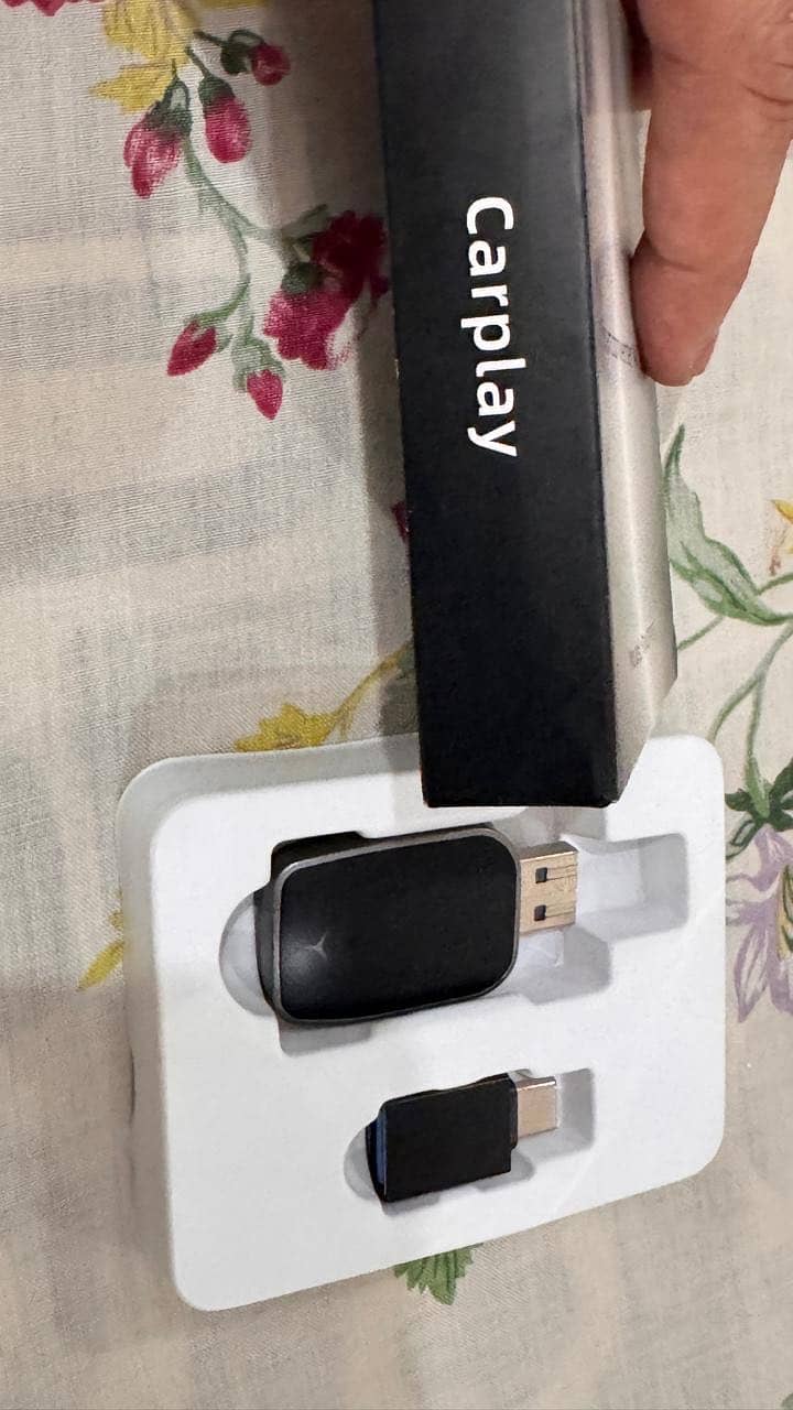 Wireless Carplay/Android Auto Adapter 1