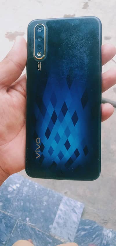 Vivo S1
