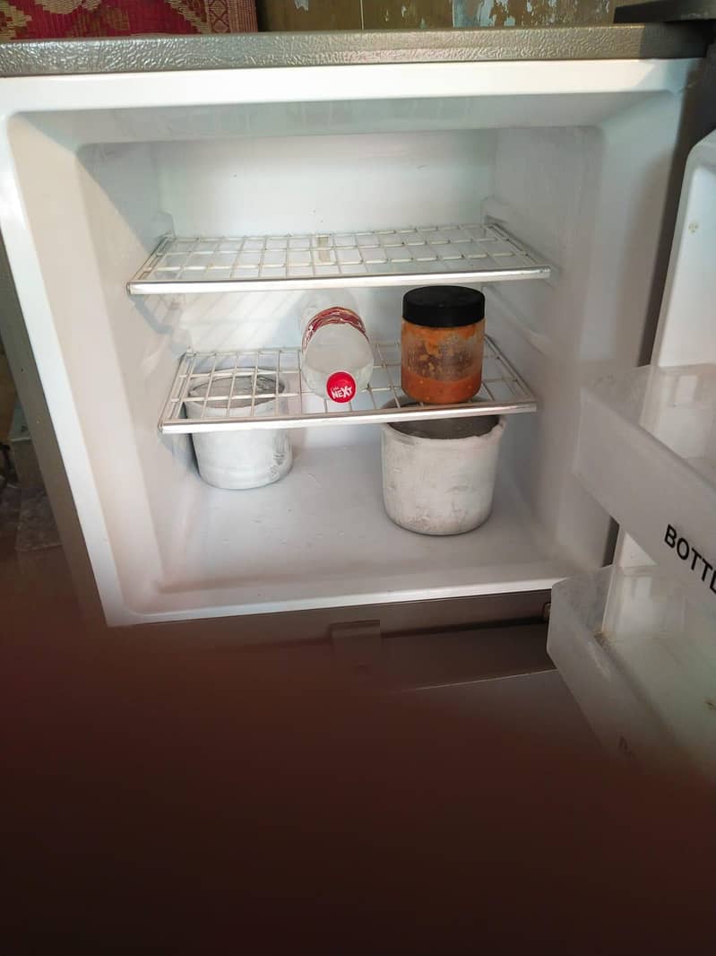 Refrigerator 1