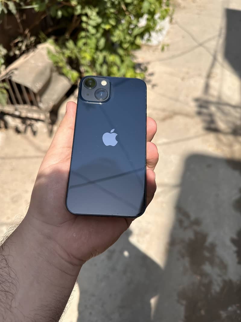 iPhone 13 2