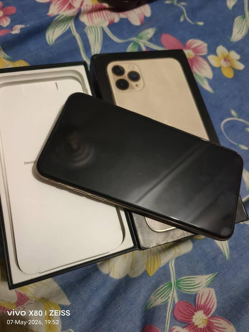 IPhone 11 pro max 1