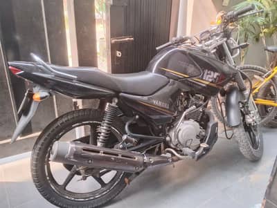 YAMAHA YBRG125