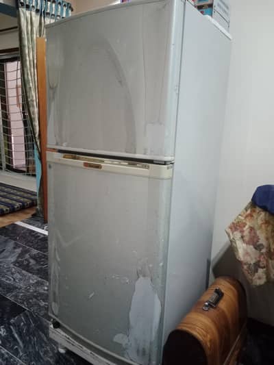 Dawlance refrigerator in good condition