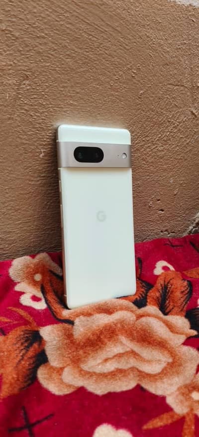 Google pixel 7 with 24 hours checking warranty