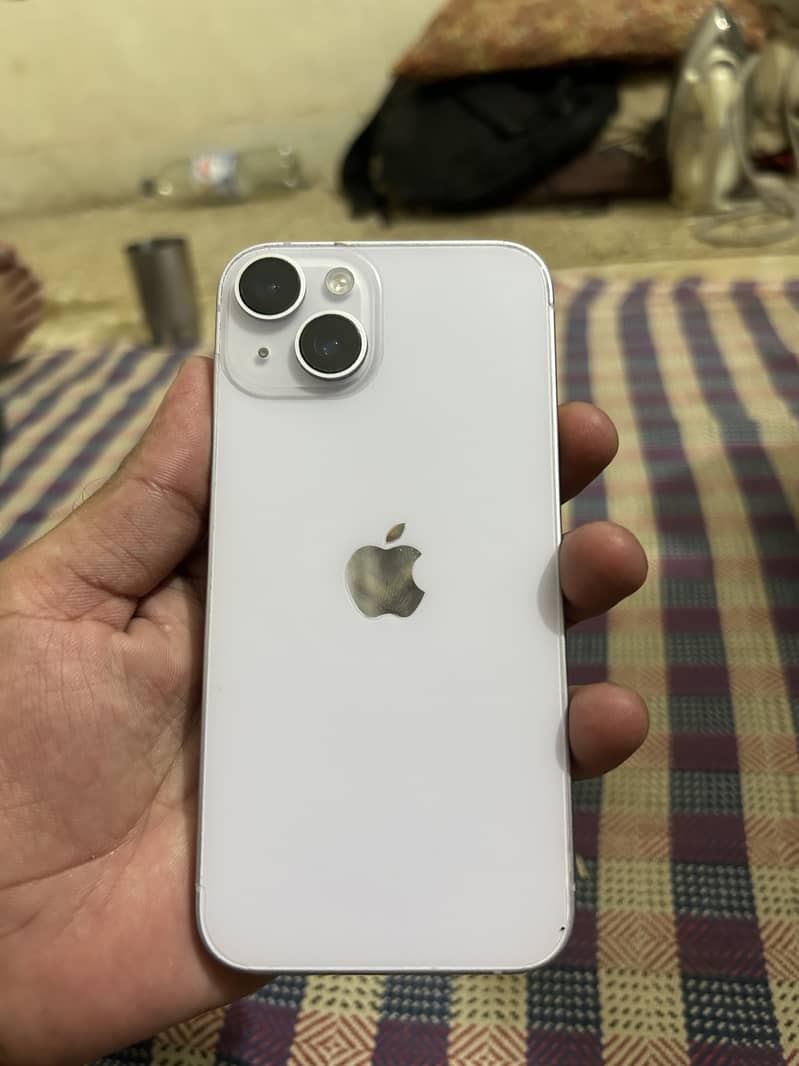 IPhone 14 3